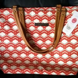 Petunia Pickle Bottom